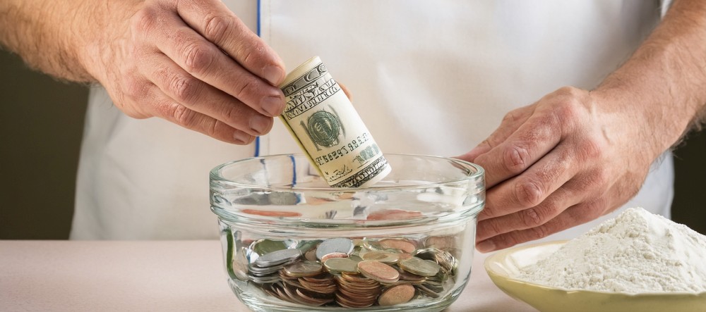 “Recetas de mamá para unas finanzas saludables”: consejos financieros con sabor a hogar.